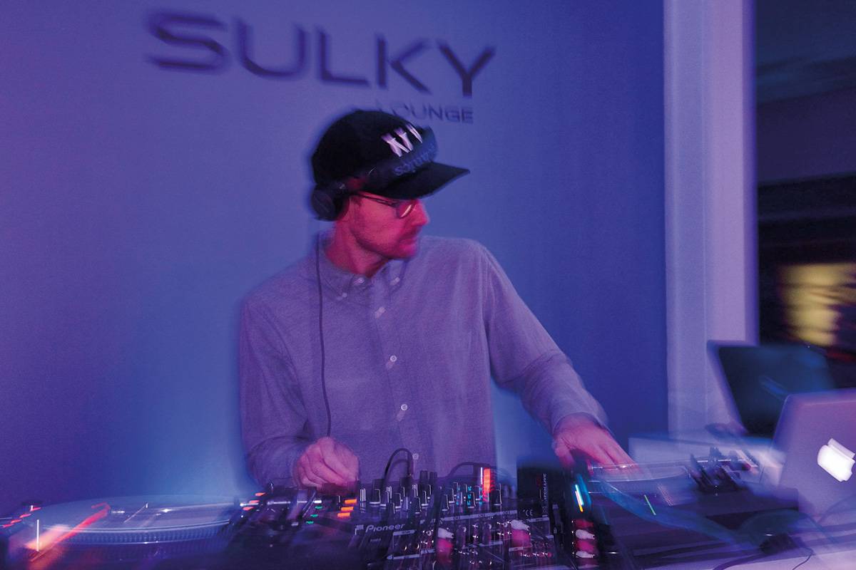 DJ in der Sulky Loung Trabrennbahn Bahrenfeld Party Firmen Event